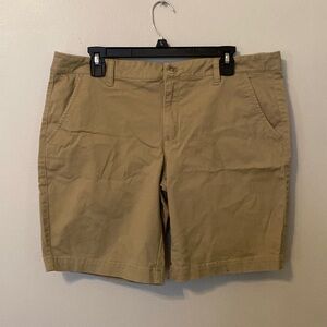 {Set of 4} Aero 9” Bermuda Khaki School/Work Uniform Shorts [Size: 14]